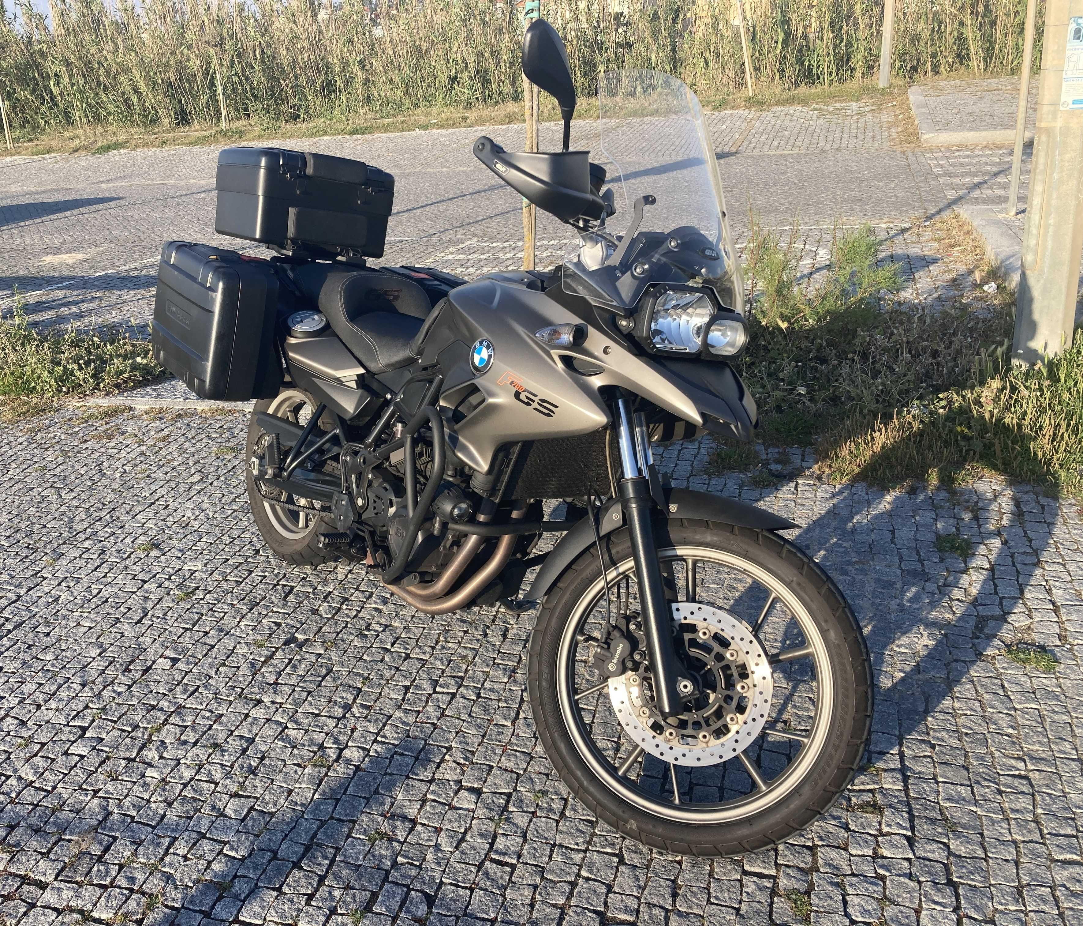 BMW F700 GS em ótimo estado