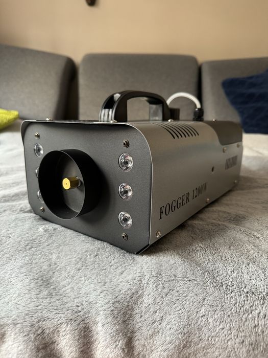 Wytwornica dymu LED FOGGER 1200W