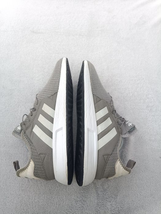 Мужские кроссовки Adidas р41.5