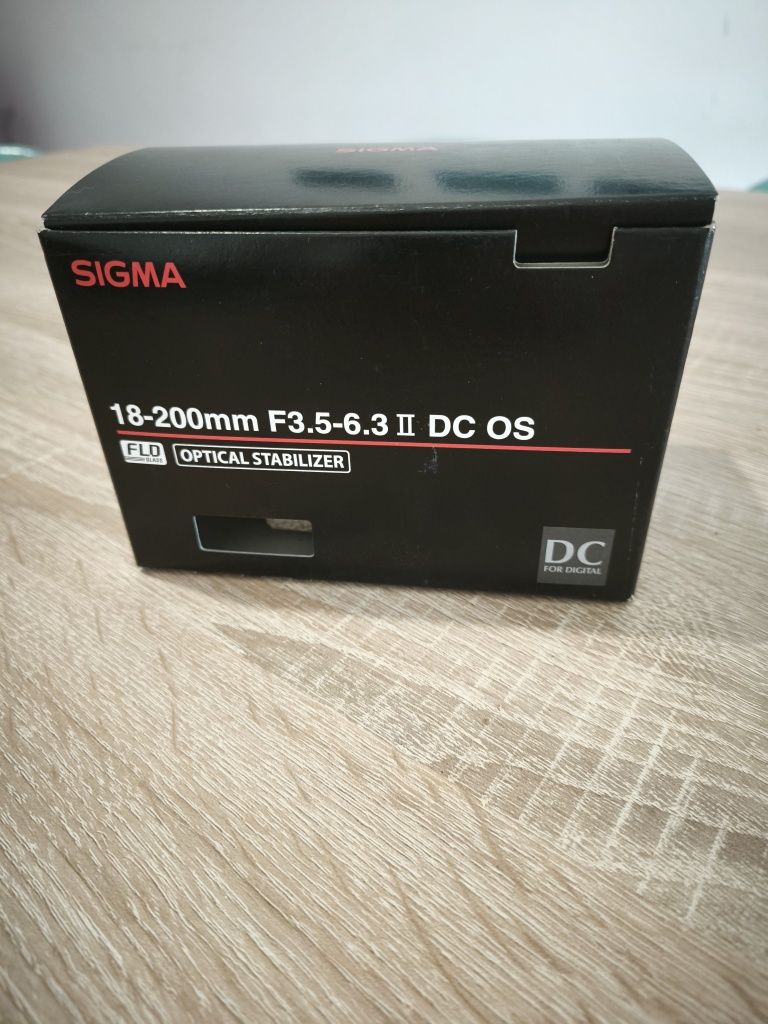 Vendo objetiva Sigma 18-200mm para Canon