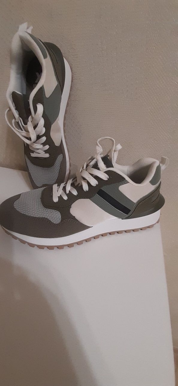 Кросівки чоловічі 43 р. XTI urban brand