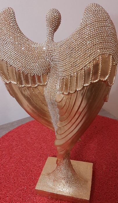 Anioł Opiekun  Statuetka Glamour zlotobrokatowy