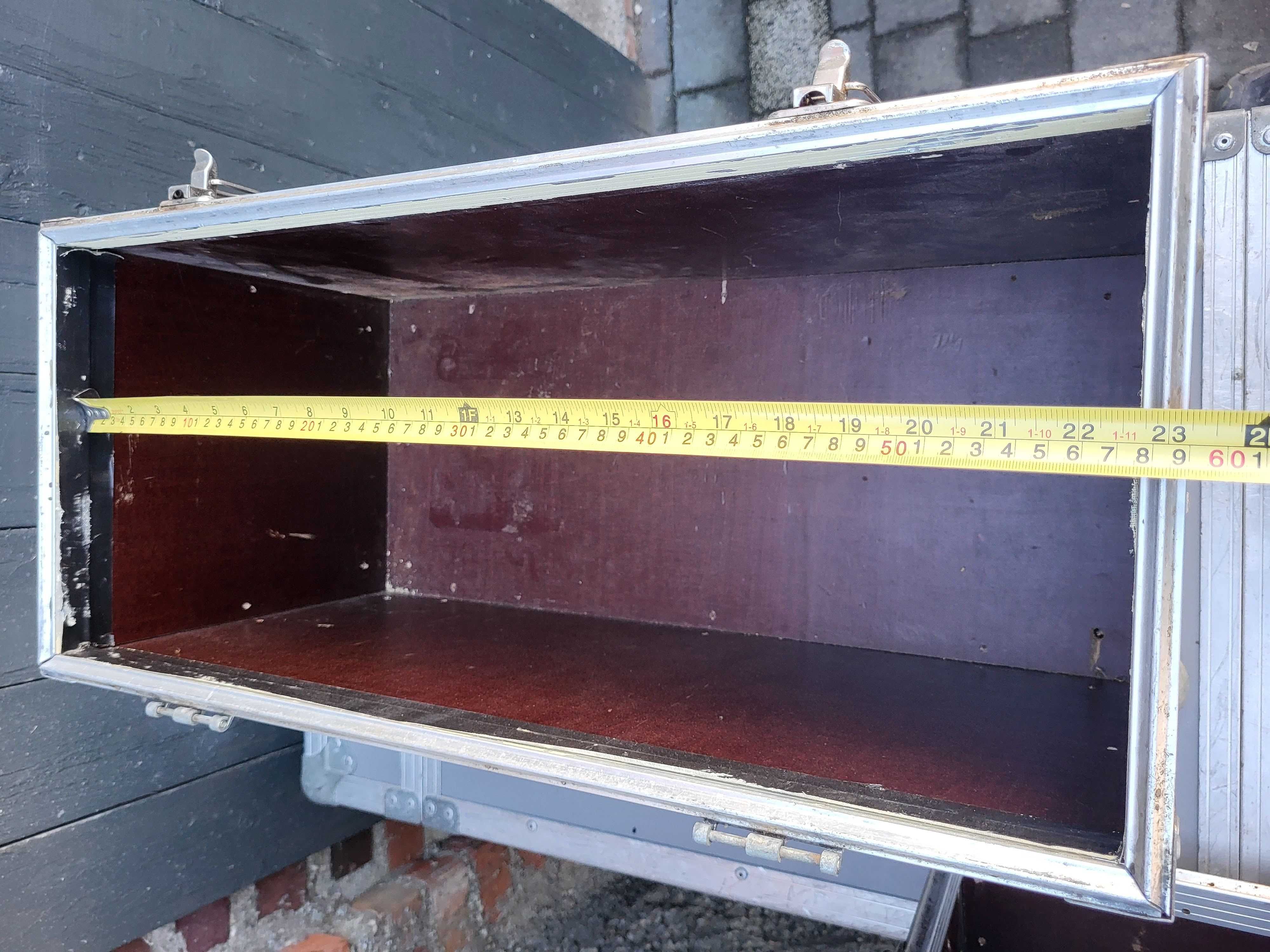 58x25x43 CASE walizka kufer