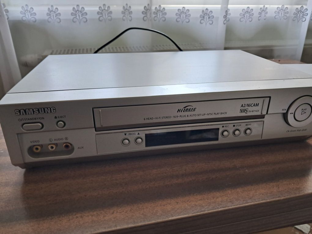 Magnetowid dvd odtwarzacz vhs