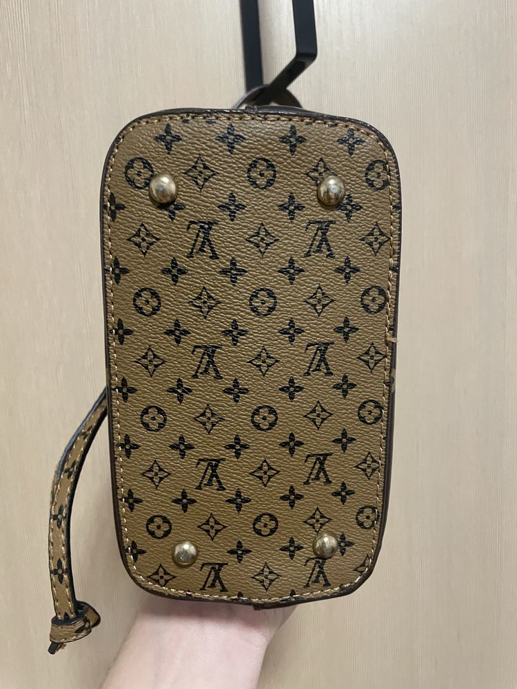 Torebka Louis Vuitton brązowa