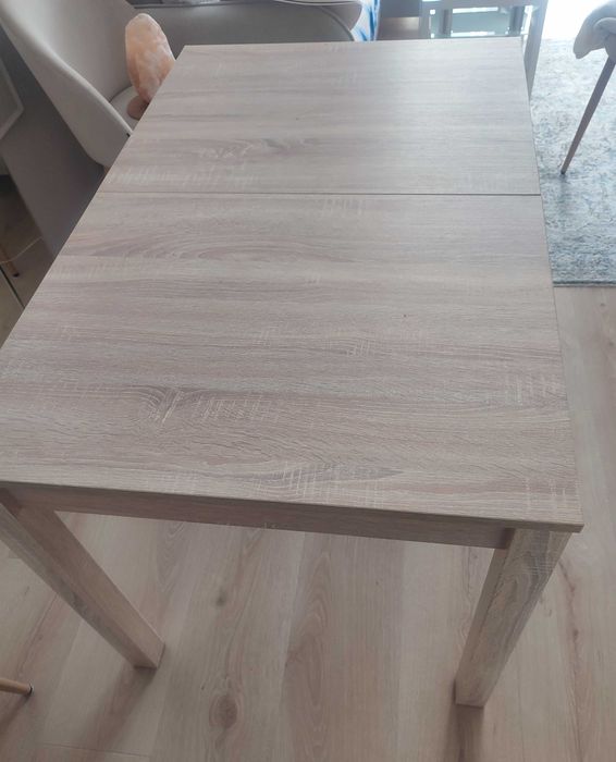 Stół rozkładany w bardzo dobrym stanie