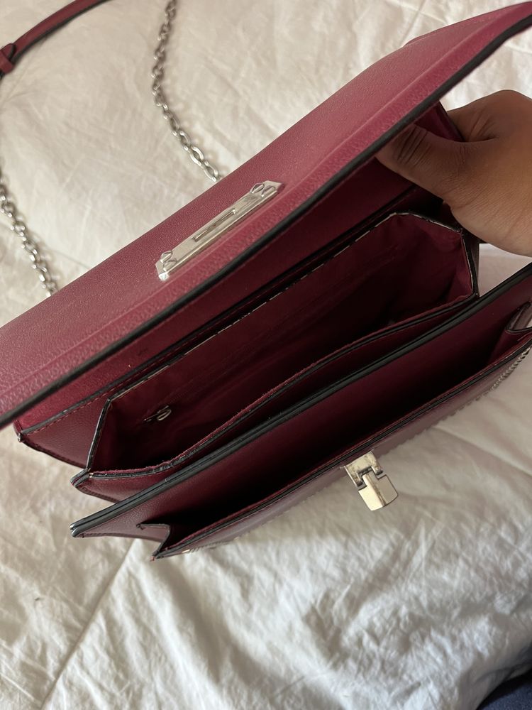 Mala estilo tiracolo Stradivarius