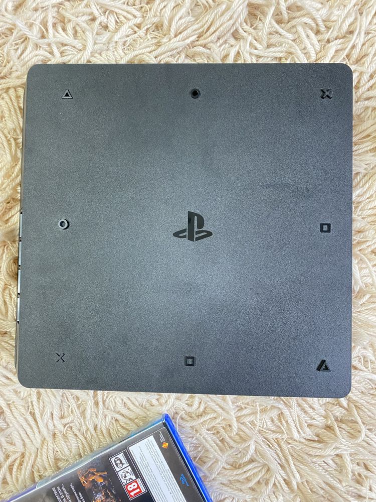 PlayStation Slim 1TB