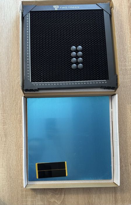 Стільниковий стіл 30x30см для лазерного гравірувального верстата