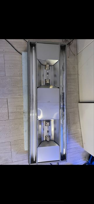 Lampa do akwarium morskiego