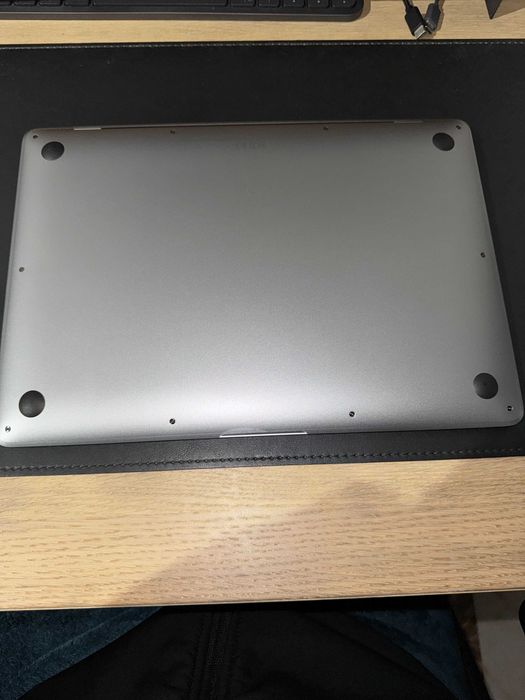 Macbook Air M1 2020 / 16 GB RAM / 256 GB SSD