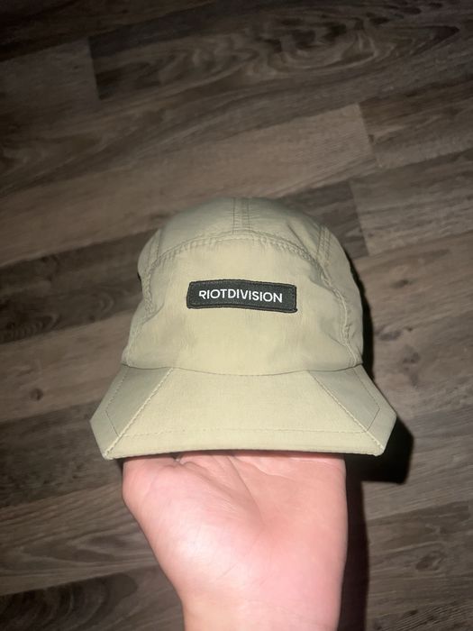 Кепка riot division
