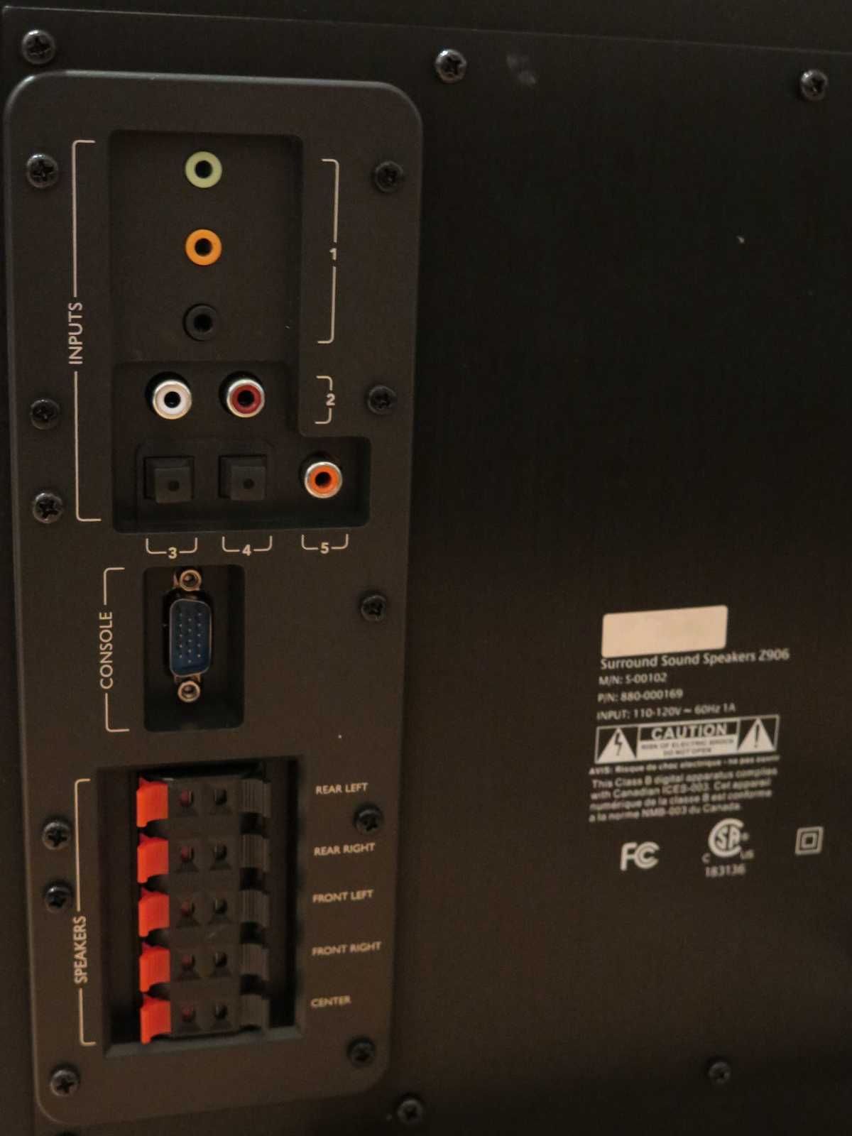 Colunas Logitech Z906
