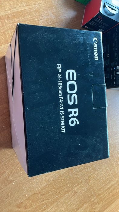 Canon Eos R6+24-105mm F/4-7.1 Is STM