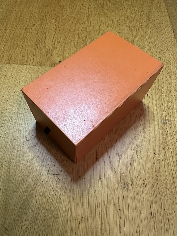 Pudełko etui na zegarek stuhrling pomarańczowe