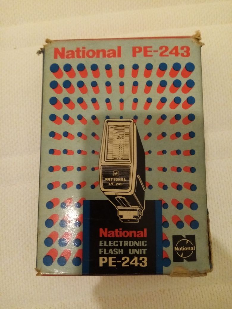 Flash Vintage ou Retro. Marca National PE-243 (Antiguidade)