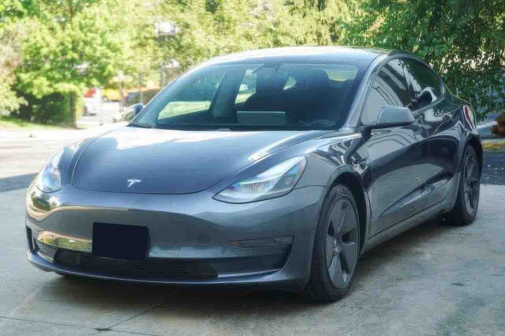 Tesla Model 3 Long Range      2021