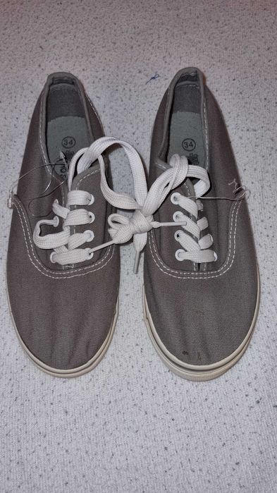 2 pary tenisówek dziecięcych rozm. 34