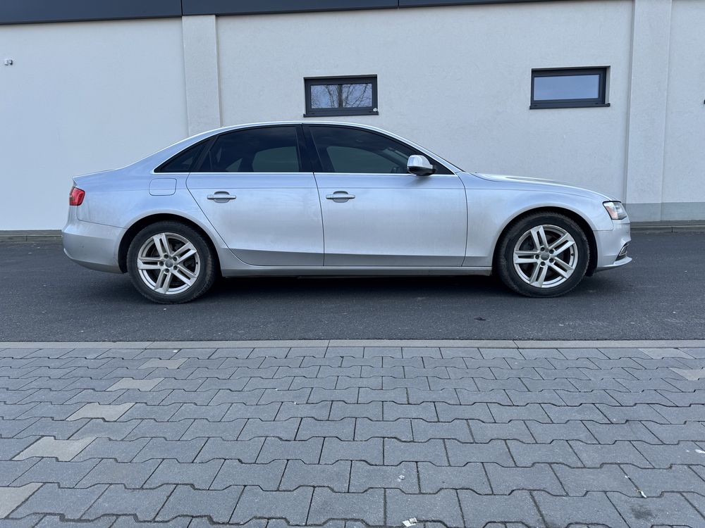 Sprzedam Audi A4 B8 2.0 benzyna z napędem Quattro