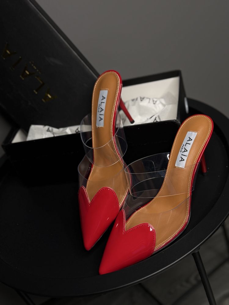 Туфли на каблуке алая alaia на каблуке босоножки мюлі сабо