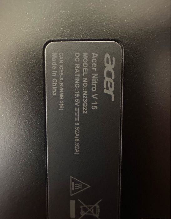 Acer NitroV15 15.6  i9-13900H 16/1TB RTX4060 180Hz