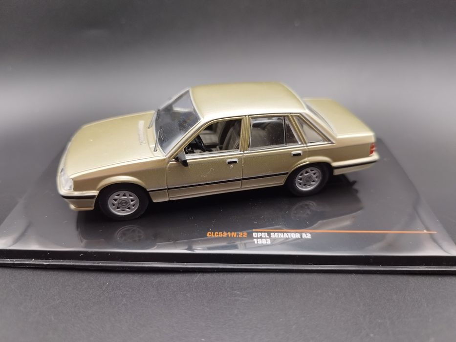1:43 IXO Opel Senator A2 (1983), gold metallic model