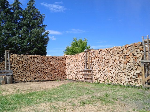 SUCHE & SUROWE Drewno opałowe