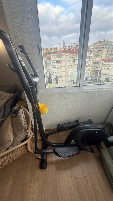 Elíptico Domyos C3.0 – Excelente estado!