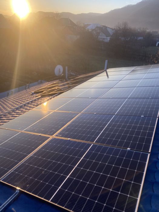 Сонячні панелі для власної електростанції