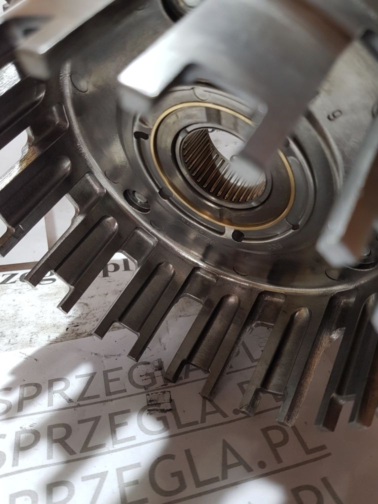 Kosz sprzęgła triumph tiger