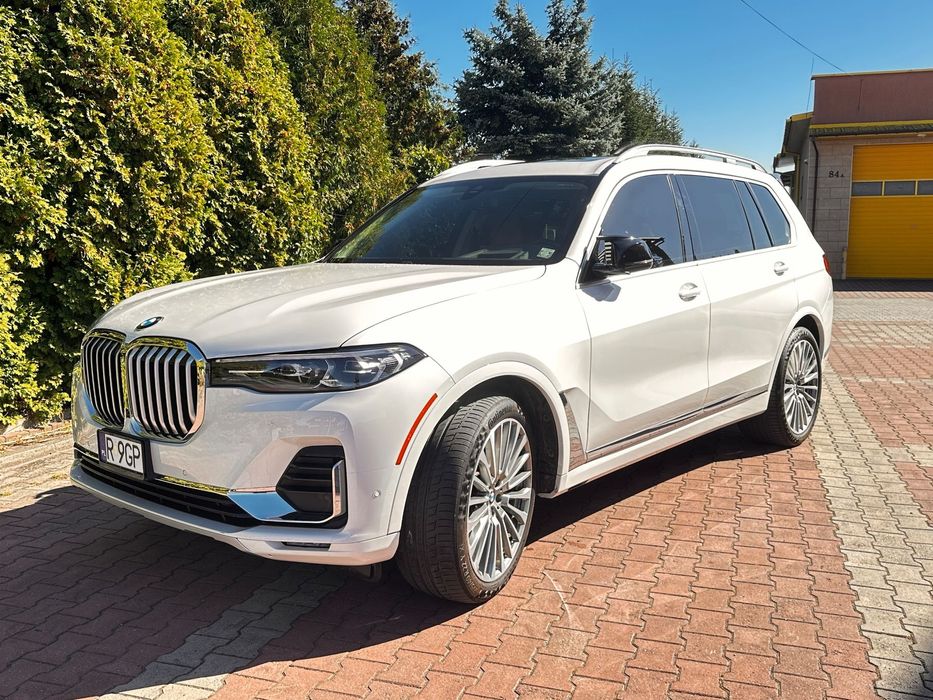 BMW X7 BMW X7 40i