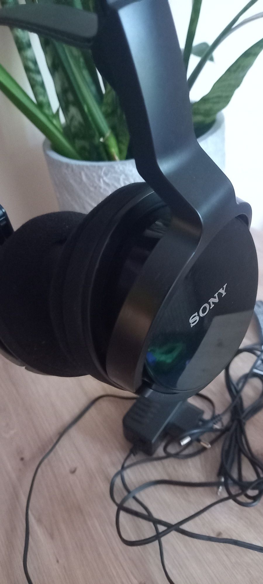 Słuchawki bezprzewodowe nowe Sony MDR-RF811R