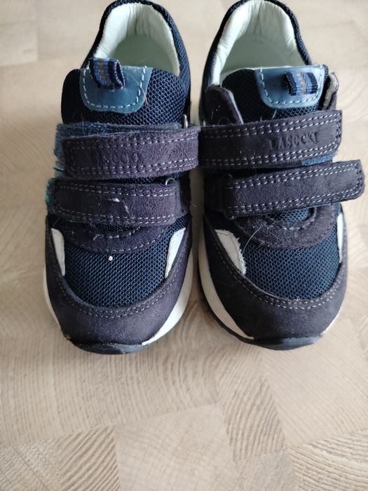 Adidasy chłopięce roz 23