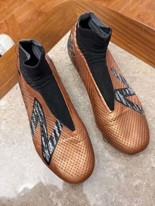 Chuteira new balance profissionais