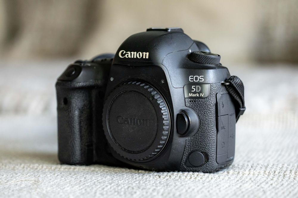 Canon 5D Mark IV