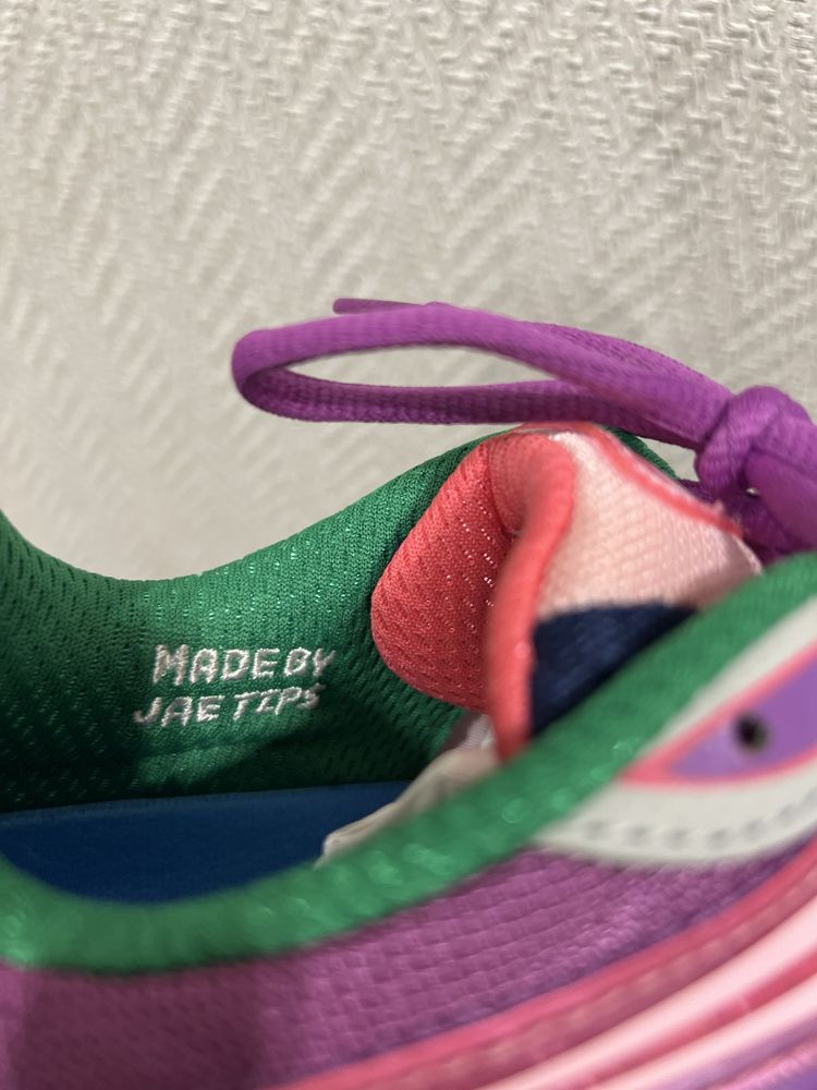 Saucony x jae tips progrid omni 9