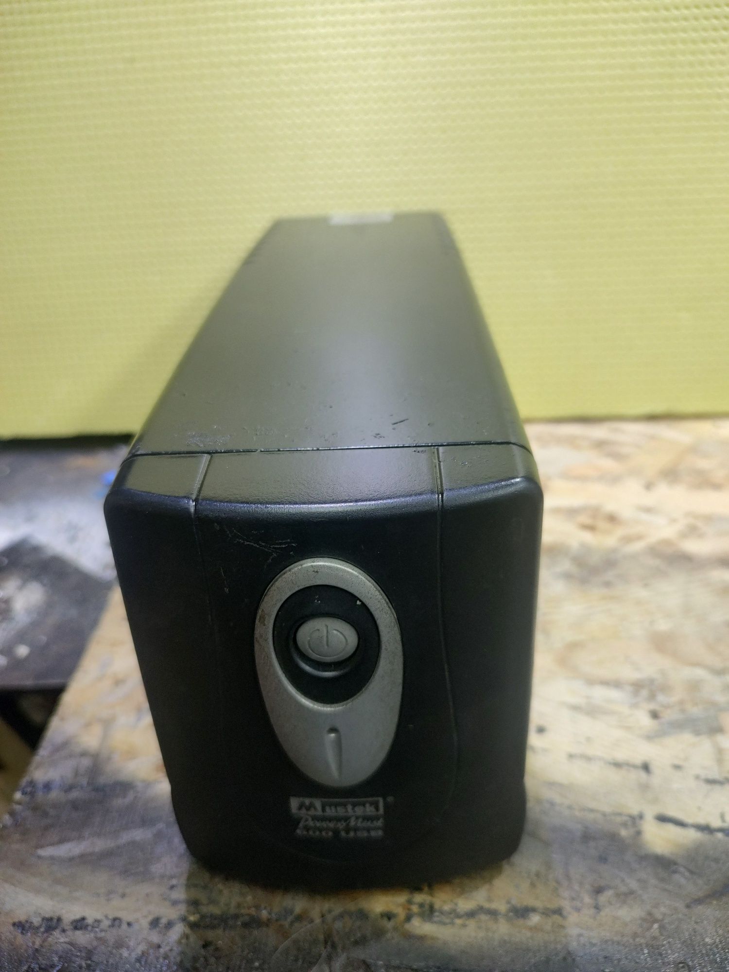 Безперебійник  Mustek PowerMust 600 (600 ВА, 360 Вт)