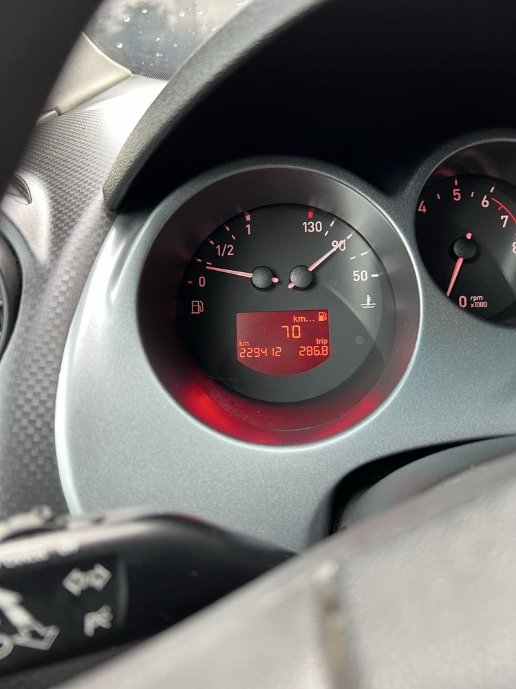Seat Toledo 2008 рік, 1.6 газ/бензин