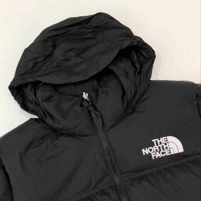 1996 Retro Nuptse 700 Fill Packable Jacket Recycled Black M