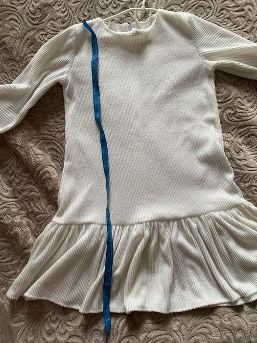 Дитяче плаття біле