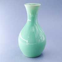 pistacjowy wazon ceramiczny kultowa pracownia hedwig bollhagen