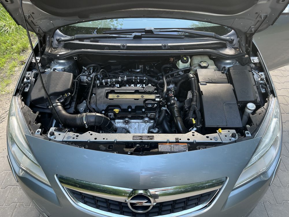 Opel Astra J IV 1.4 LPG