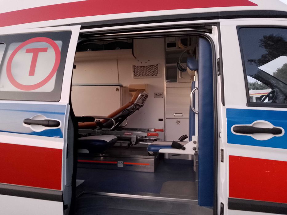Sanitarny Mercedes Vito Ambulans Karetka PN 1789 Kamper Vat 23%
