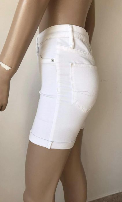 Diesel szorty jeansowe damskie XS
Rozmiar:XS