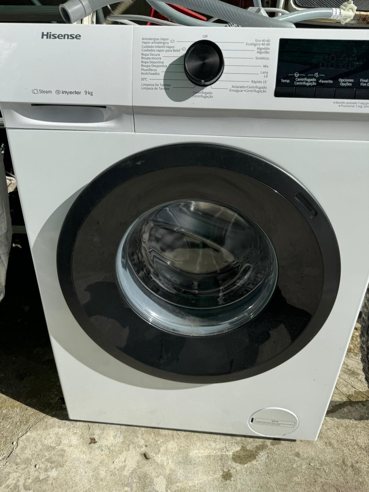 Máquina de Lavar Roupa HISENSE (9 kg - 1400 rpm - Branco