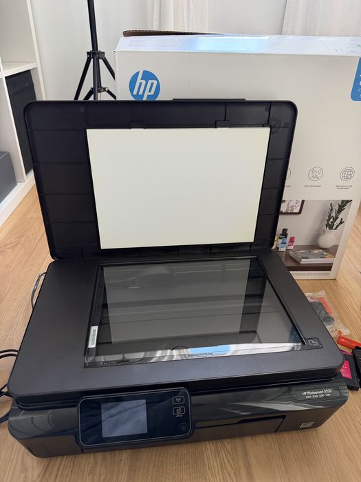 Vendo Pack Impressora HP 5520 + Tinteiros + Papel