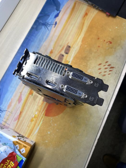 БВ Відеокарта Radeon R9 290 4gb