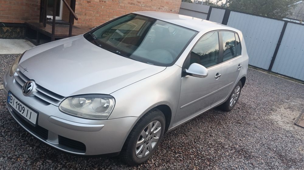 Volkswagen Golf 1.6 mpi