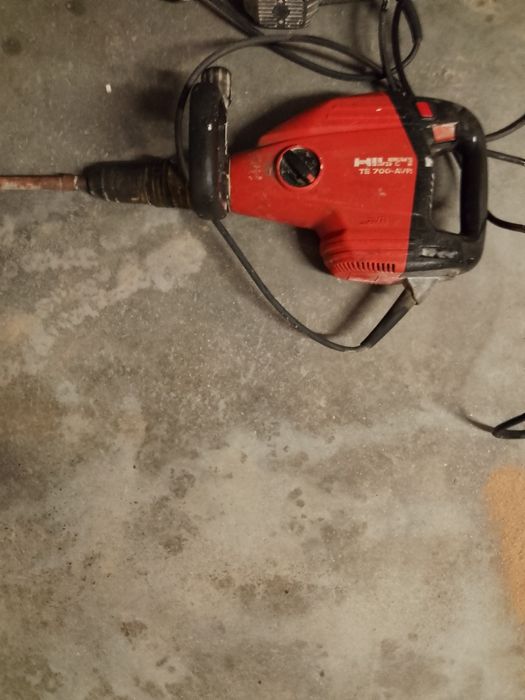 Hilti młot udarowy mocny!te 700 avr okazja !
