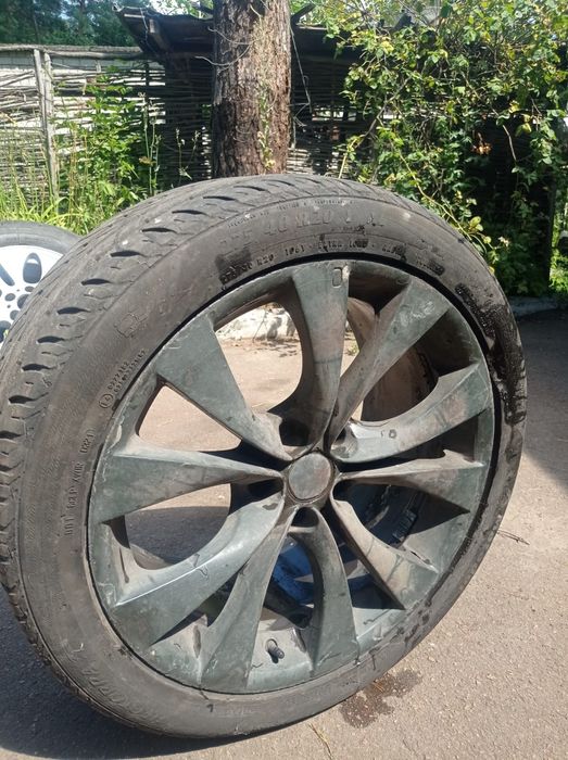 Диски з резиною 2-R20,1-R17